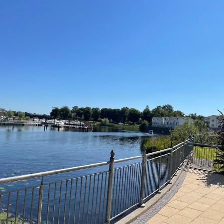 Five Bedroom Waterfront House Carrick on Shannon Exterior foto