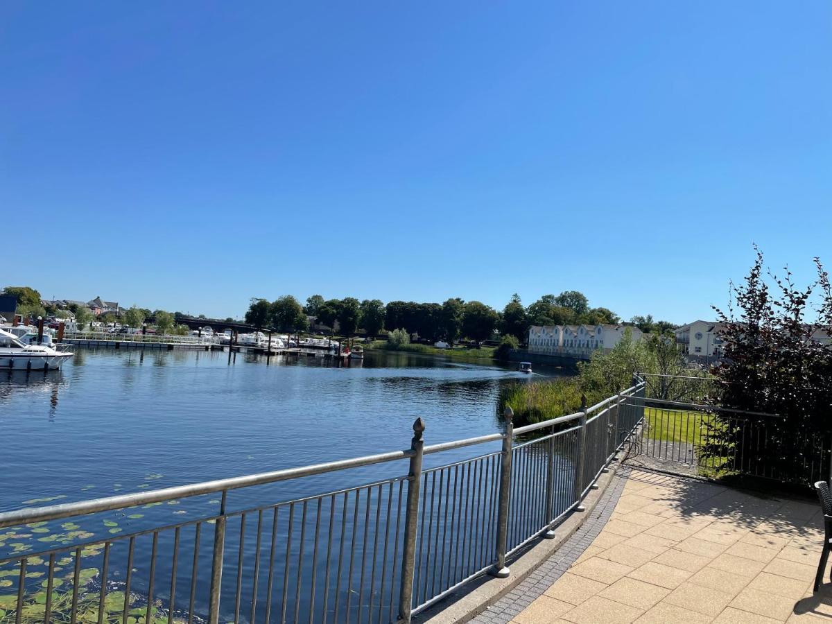 Five Bedroom Waterfront House Carrick on Shannon Exterior foto